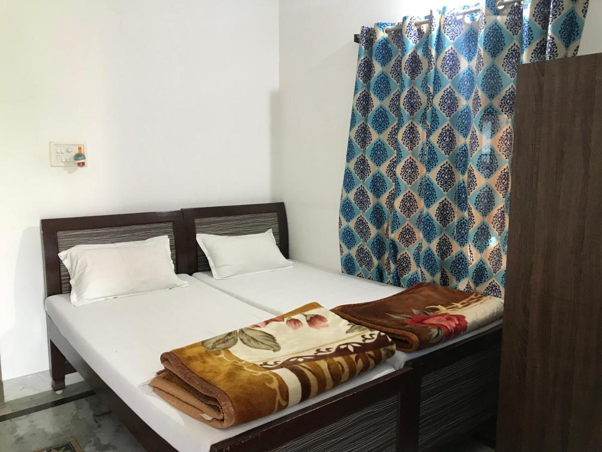 Harsh & Yash Guest House بود جايا المظهر الخارجي الصورة