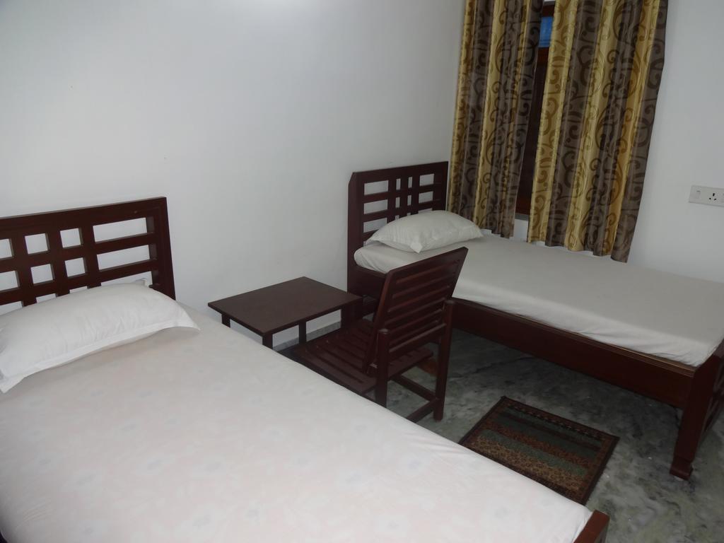 Harsh & Yash Guest House بود جايا الغرفة الصورة